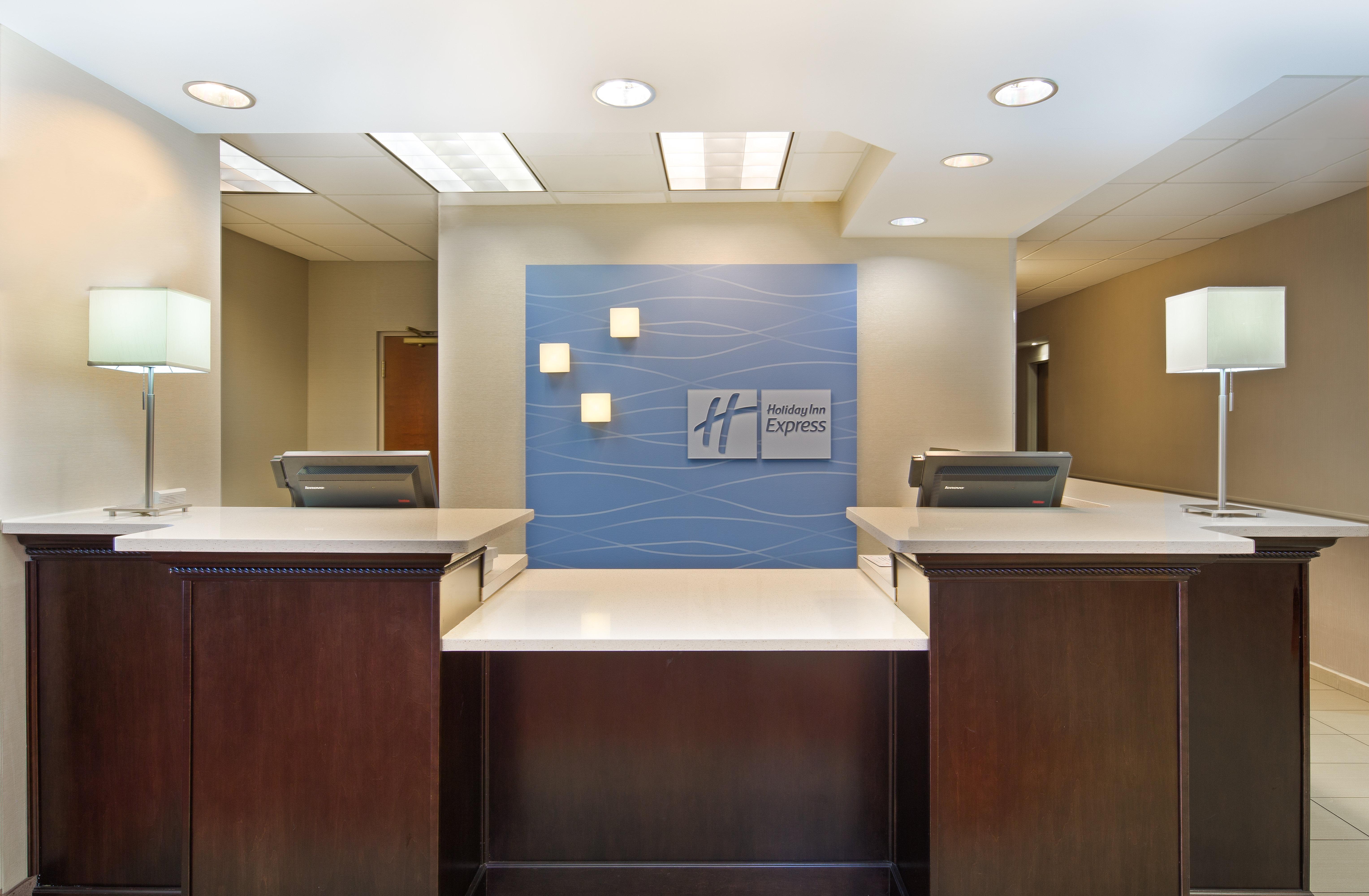 Holiday Inn Express Harrisburg I-81 - Hershey By Ihg Manadahill Екстер'єр фото