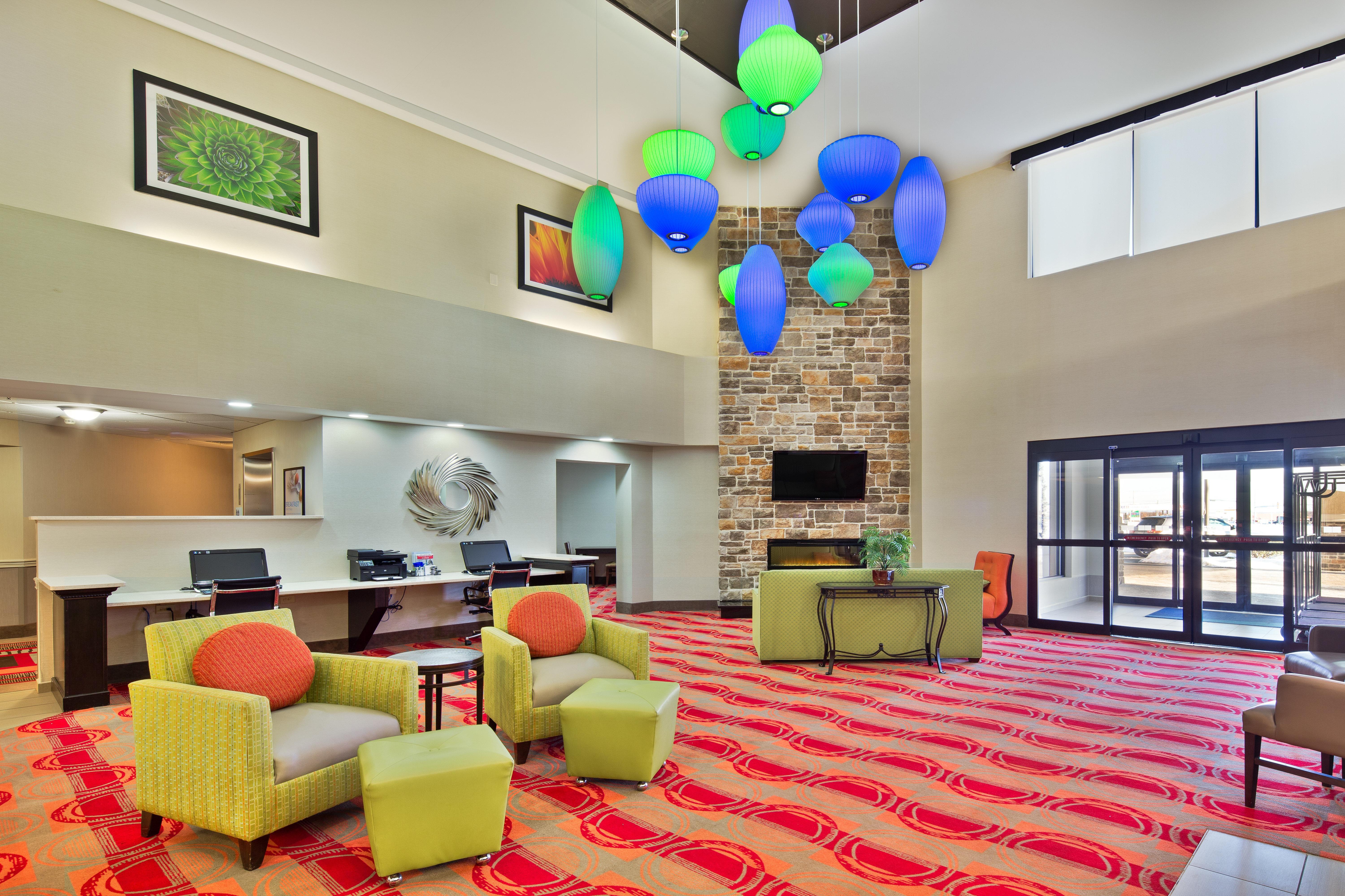 Holiday Inn Express Harrisburg I-81 - Hershey By Ihg Manadahill Екстер'єр фото