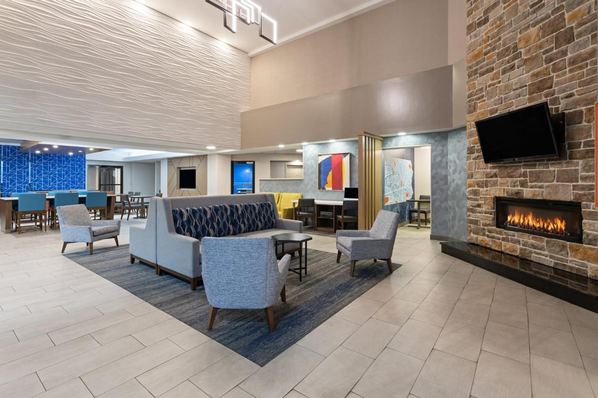Holiday Inn Express Harrisburg I-81 - Hershey By Ihg Manadahill Екстер'єр фото